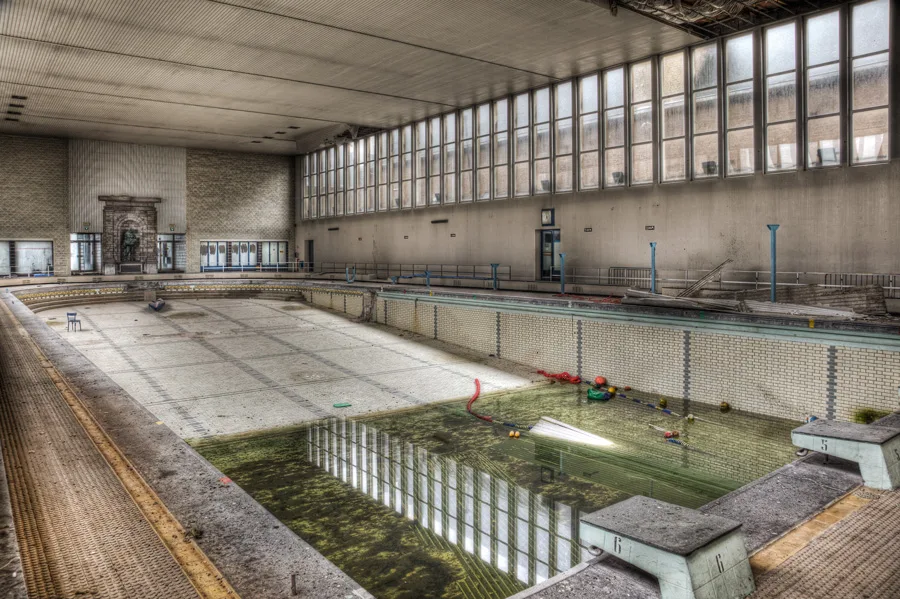 Piscine Crachoir, photo 4 of 5